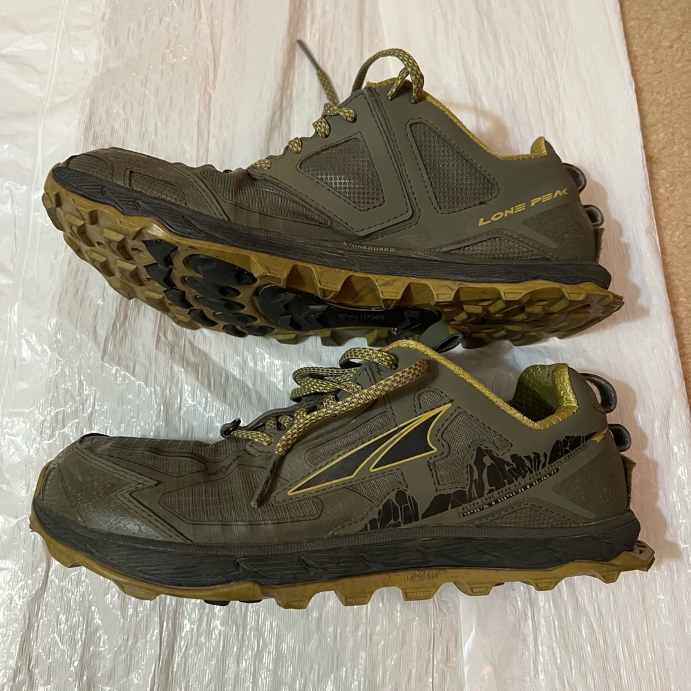Mens Altra lone peak 4.5